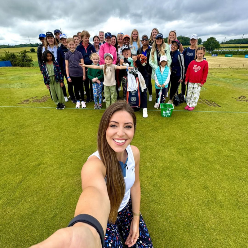 Block 3 Powered by The Jazzy Golfer x WGC The Jazzy Golfer with members of the UK Women’s Golf Community at a women’s golf event supporting the new South Essex hub at Garon Park.